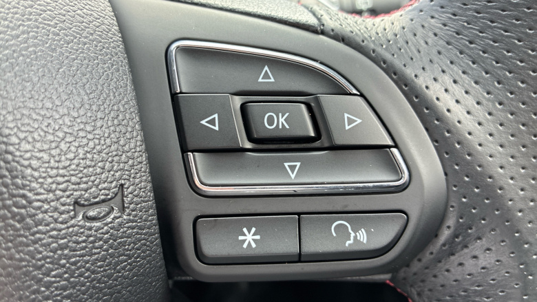 MG HS 1.5 T-GDI Trophy 5dr DCT Petrol Hatchback